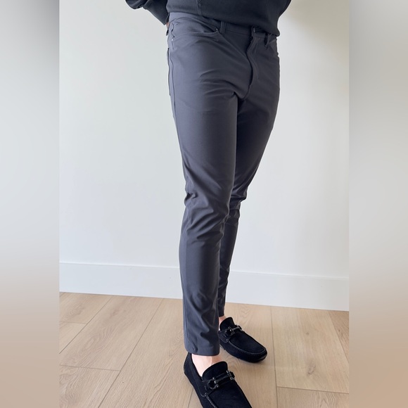 Lululemon ABC pants - like new! - Picture 4 of 10